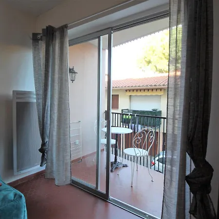 Agreable Avec Terrasse A 300m De La A - Fr-1-309-360 科利尤尔